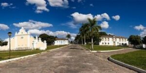 Goiás-Largo-do-Chafariz-Imagem-Fernando-Stankuns-768x255