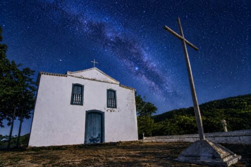 Goiás Cidade Estelar promove nova sessão de observação astronômica durante a lua nova neste sábado (23), na Igreja Santa Bárbara